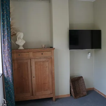 Rural '21 Bonnes Raisons' - Ossogne Vakantiehuis *